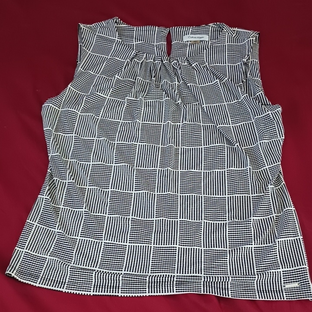 Calvin Klein Black and White Patterned Blouse Size XL Professional Fit Stylish